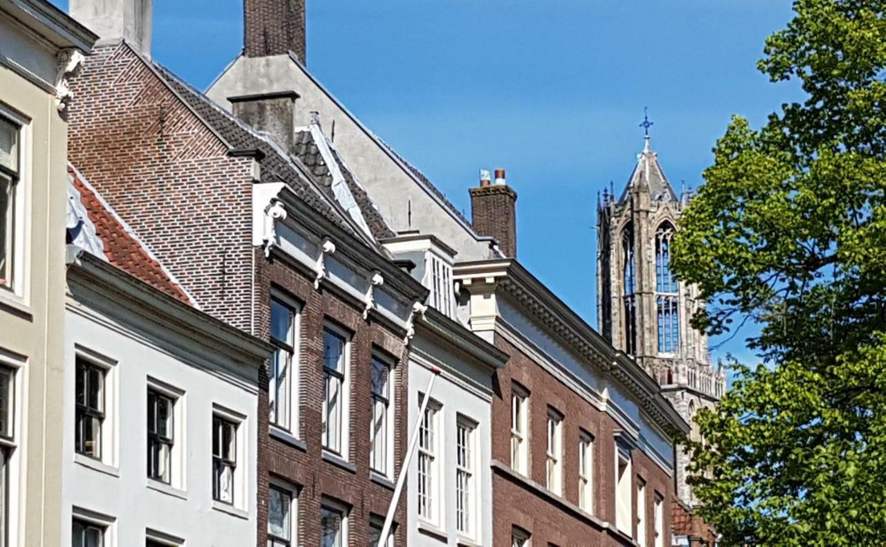 Large Historical Apartment & Canal Terrace Utrecht Exterior photo