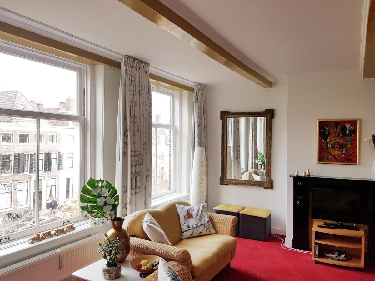 Large Historical Apartment & Canal Terrace Utrecht Exterior photo